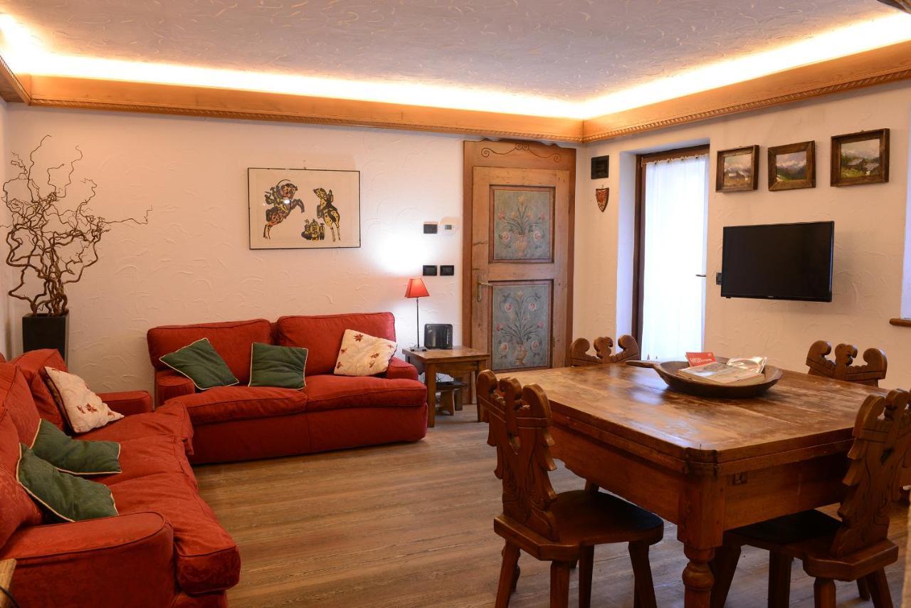 Ai Piedi Della Marmolada Apartment กานาเซย์ ภายนอก รูปภาพ