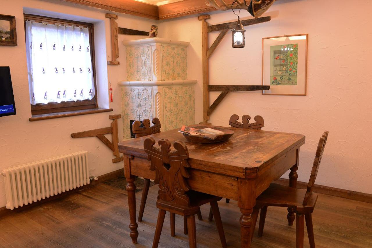 Ai Piedi Della Marmolada Apartment กานาเซย์ ภายนอก รูปภาพ